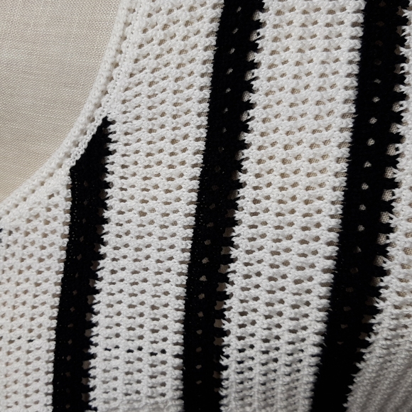 Talbots Sweater - Picture 3 of 7